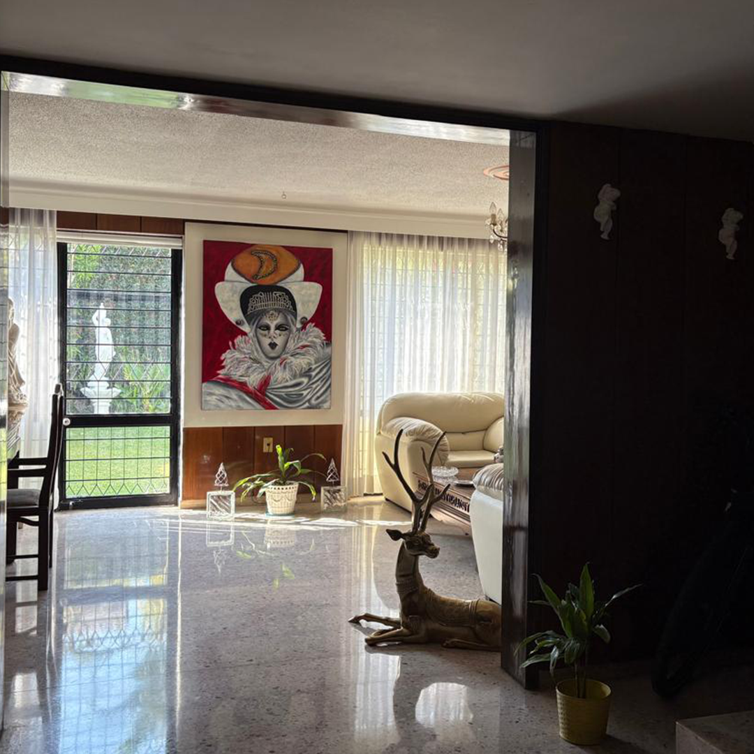 Amplia residencia en Residencial Victoria